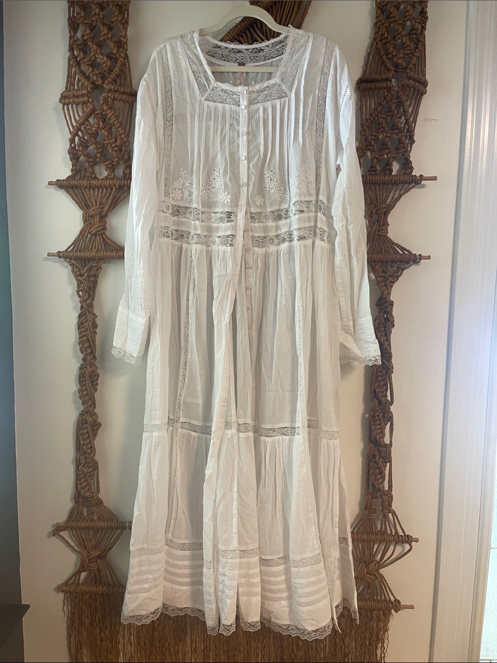 FREE PEOPLE White Lace Maxi Dress
